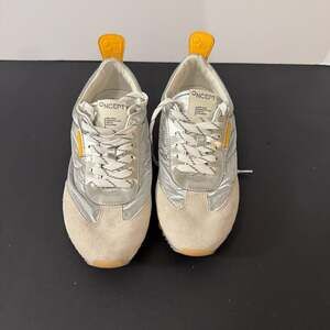ONCEPT Tokyo Sneakers in Platinum Silver and Suede Women's Size 7